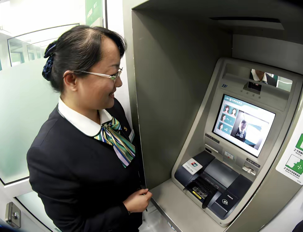 六盘水广州医保卡提取现金(广州医保卡提取现金怎么提)