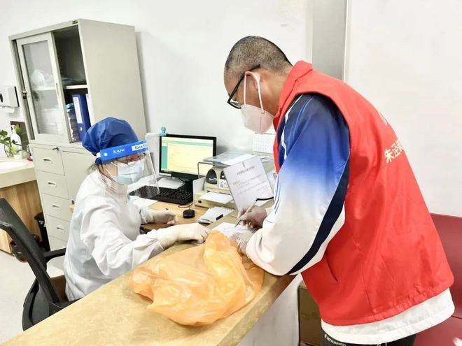 六盘水24小时高价回收医保(24小时高价回收医保医保套出)